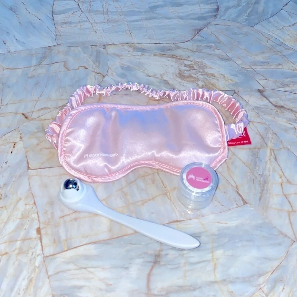 ARIEL Silky Sleep Mask Eye Mask , Cascade‎ Under-Eye Roller,  lip balm